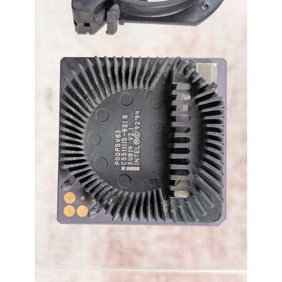 Intel PODP5V83 486 Pentium Overdrive Processor CPU 83MHz Socket 2 3 SU014 V2.1 - Picture 2 of 9